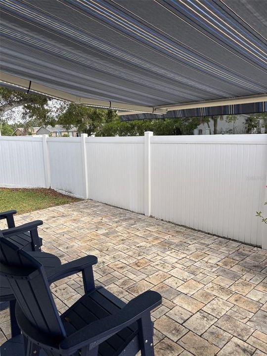 Active With Contract: $279,999 (2 beds, 2 baths, 1296 Square Feet)