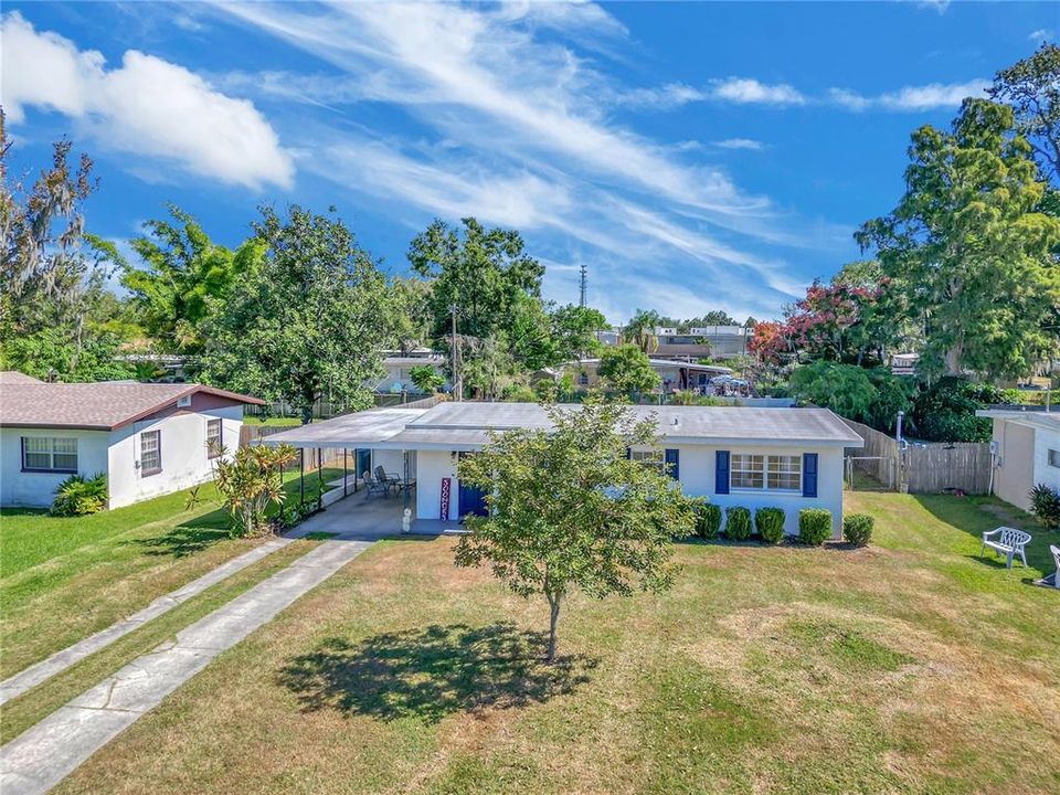 合同活跃: $220,000 (3 贝兹, 1 浴室, 912 平方英尺)