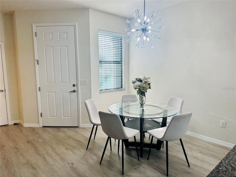 待售: $358,000 (3 贝兹, 2 浴室, 1748 平方英尺)