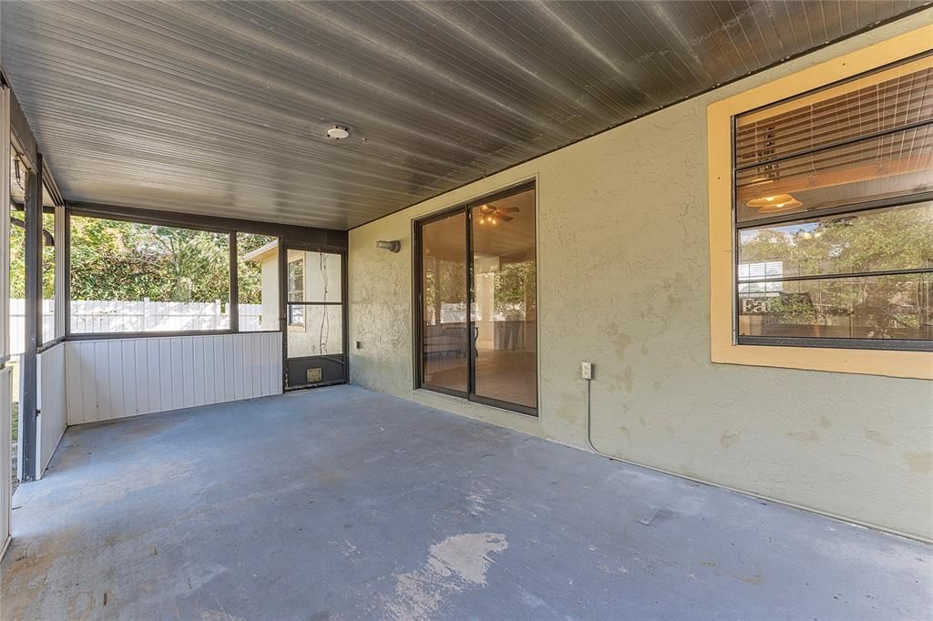 For Sale: $295,000 (3 beds, 2 baths, 1246 Square Feet)