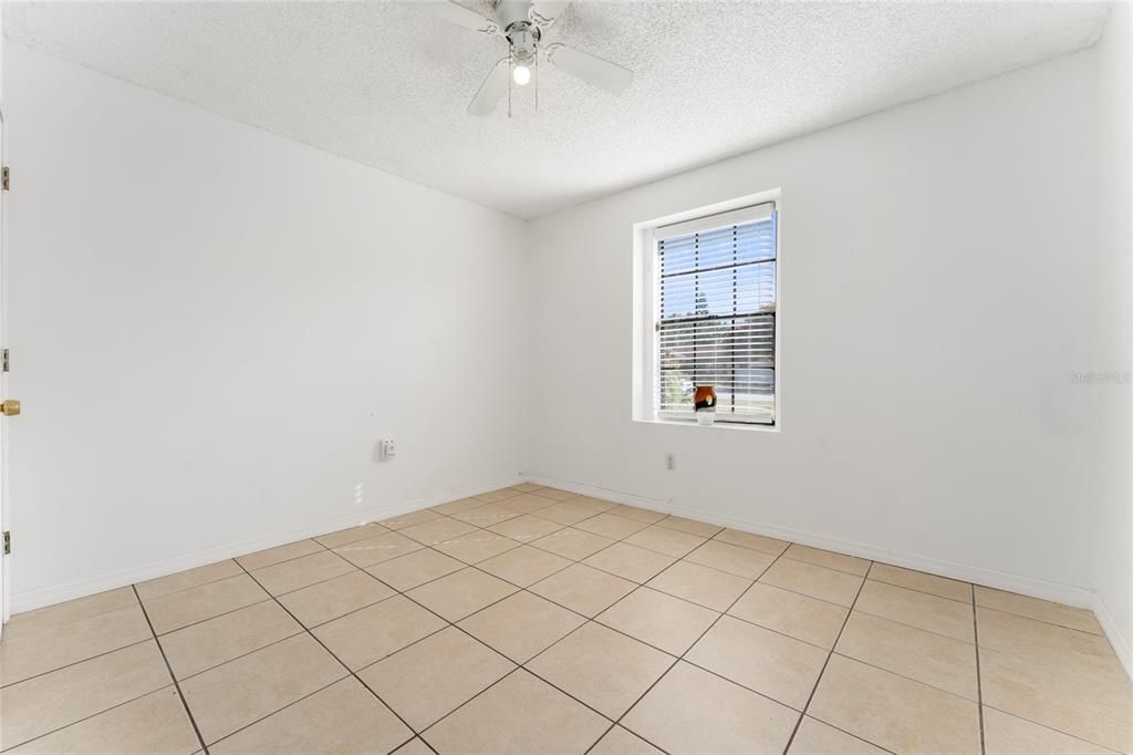 For Sale: $295,000 (3 beds, 2 baths, 1246 Square Feet)