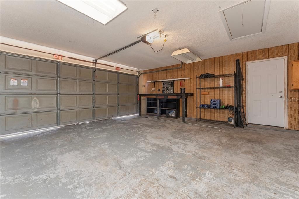 For Sale: $295,000 (3 beds, 2 baths, 1246 Square Feet)