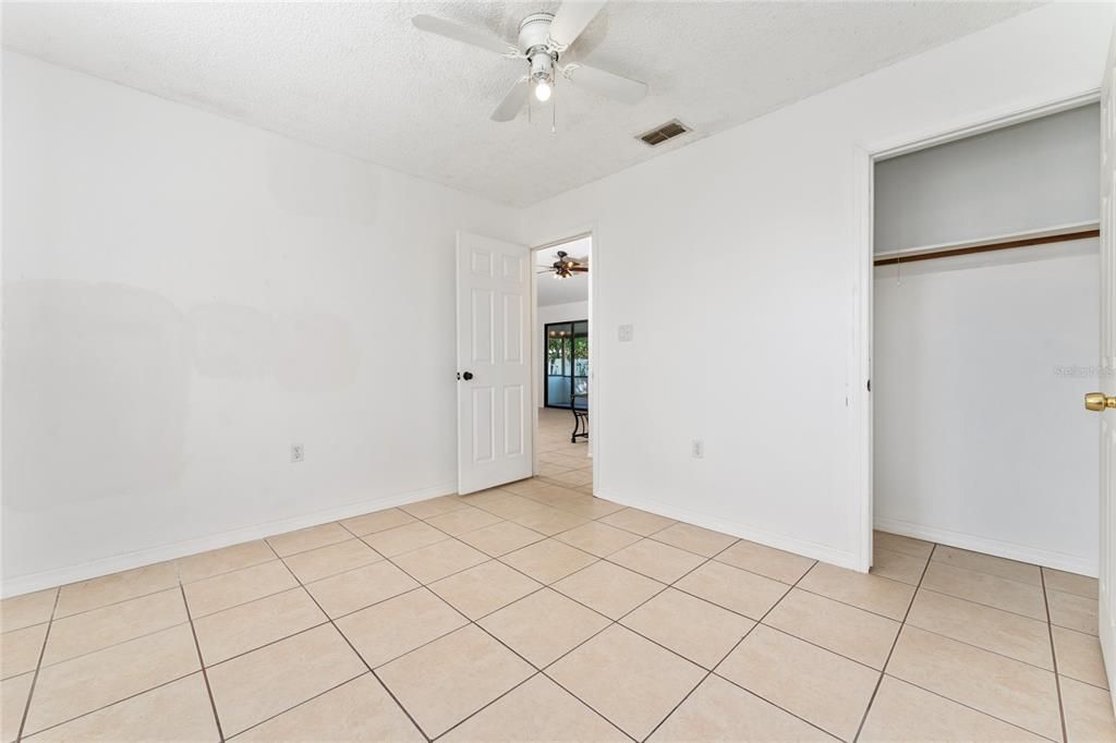 For Sale: $295,000 (3 beds, 2 baths, 1246 Square Feet)