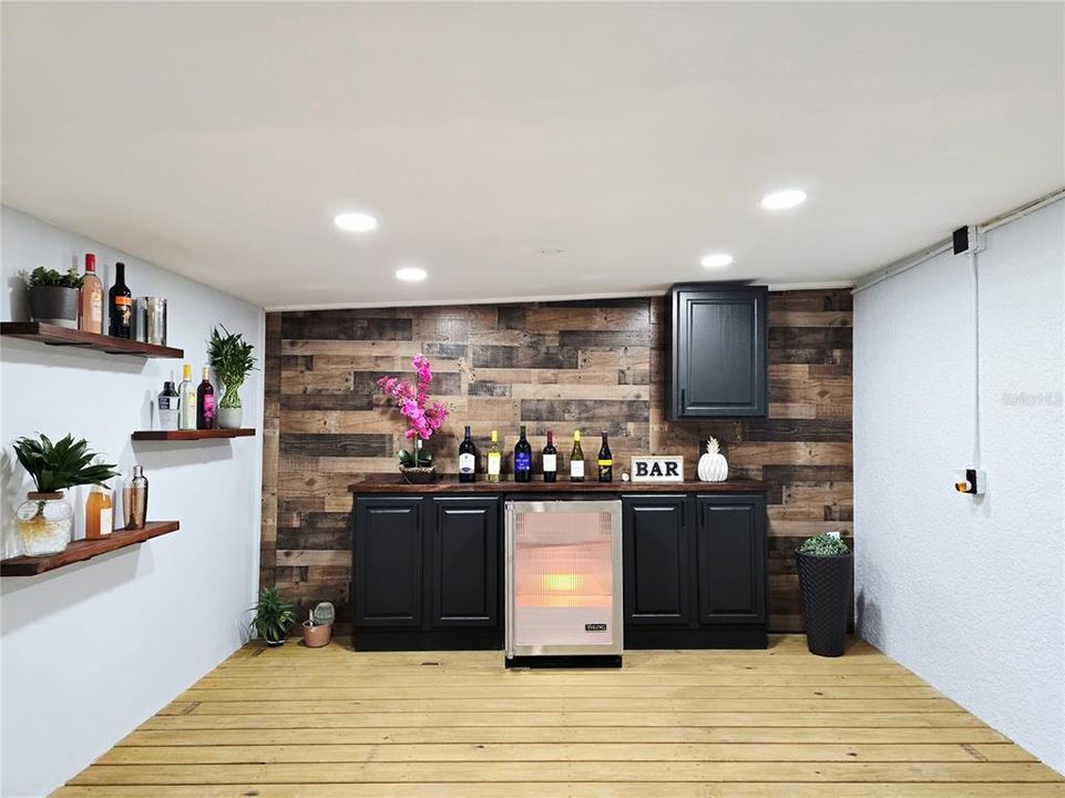 For Sale: $422,900 (3 beds, 2 baths, 1696 Square Feet)