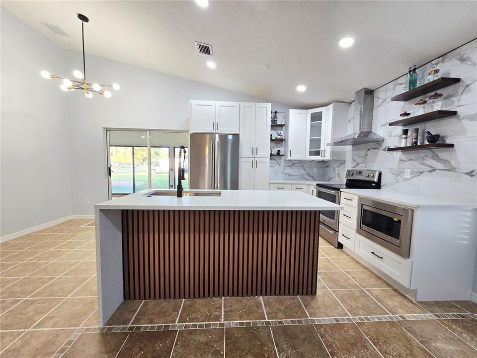 For Sale: $422,900 (3 beds, 2 baths, 1696 Square Feet)