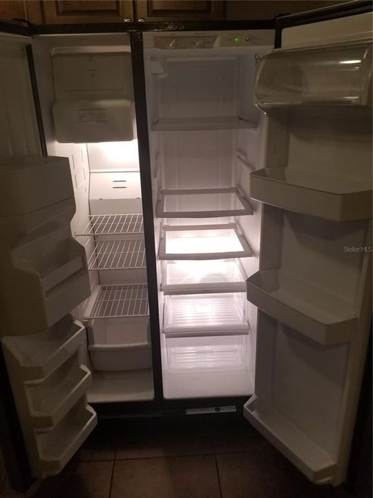 出租: $1,650 (2 贝兹, 1 浴室, 950 平方英尺)