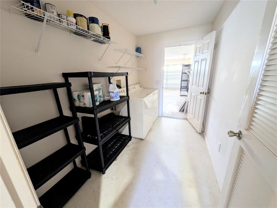 For Sale: $269,900 (3 beds, 2 baths, 1392 Square Feet)