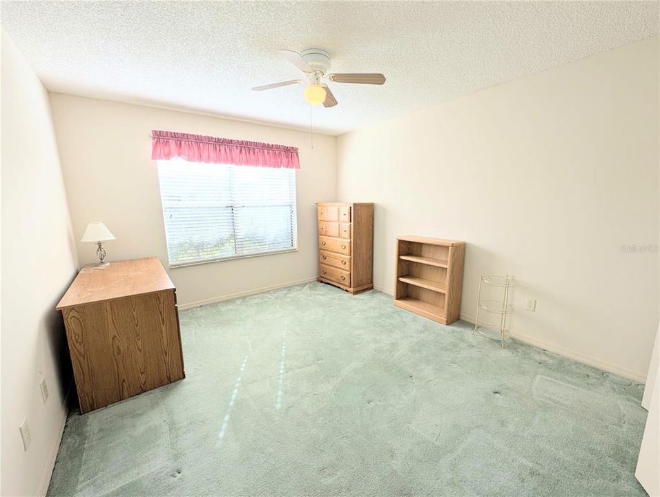 For Sale: $269,900 (3 beds, 2 baths, 1392 Square Feet)