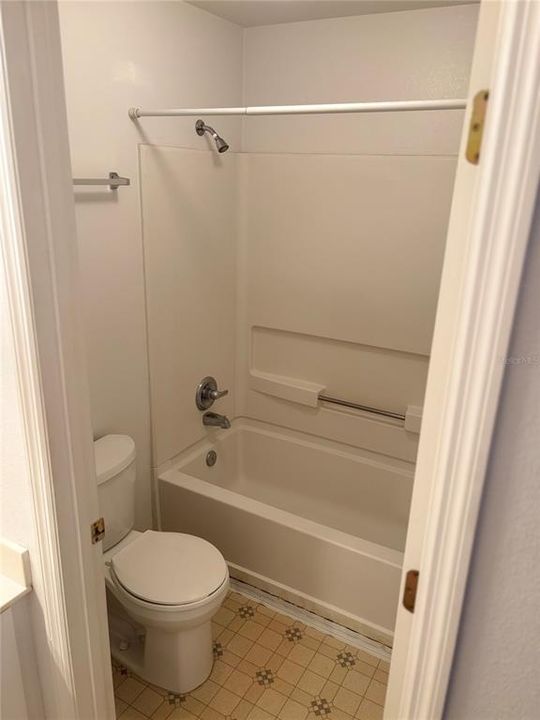 出租: $1,800 (3 贝兹, 2 浴室, 1245 平方英尺)