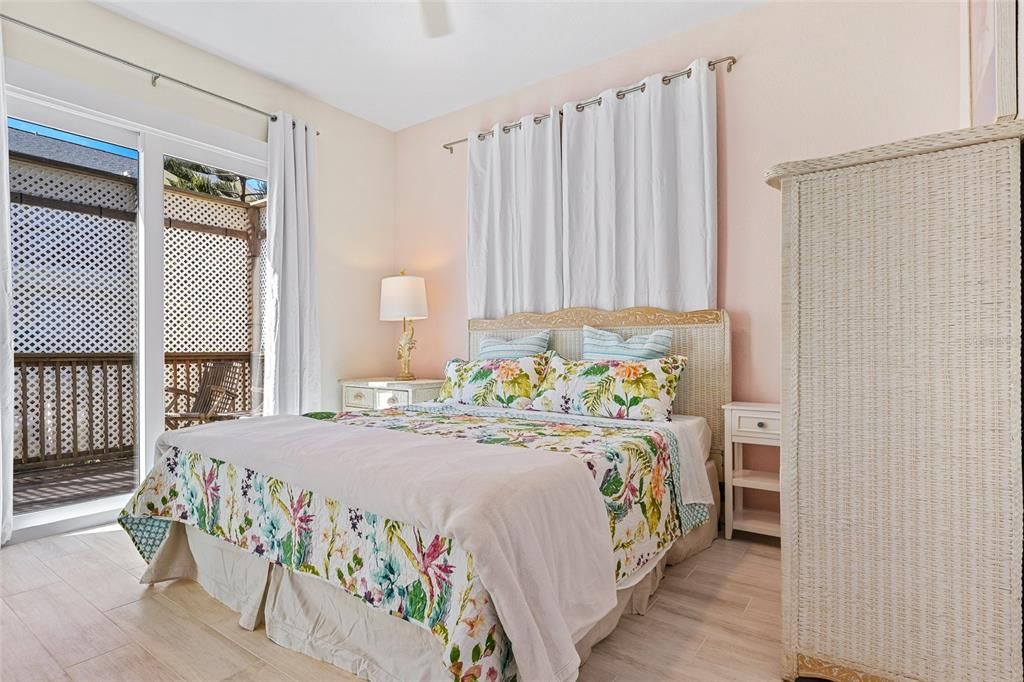 На продажу: $2,450,000 (4 спален, 3 ванн, 1832 Квадратных фут)