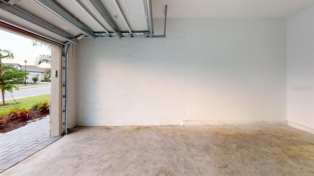 出租: $2,375 (4 贝兹, 3 浴室, 2035 平方英尺)