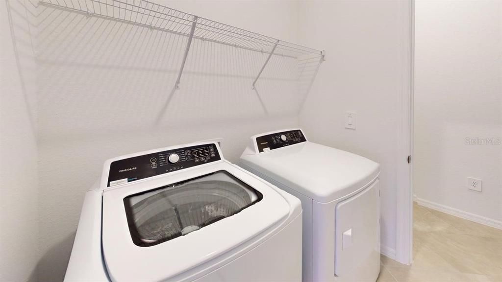 出租: $2,375 (4 贝兹, 3 浴室, 2035 平方英尺)