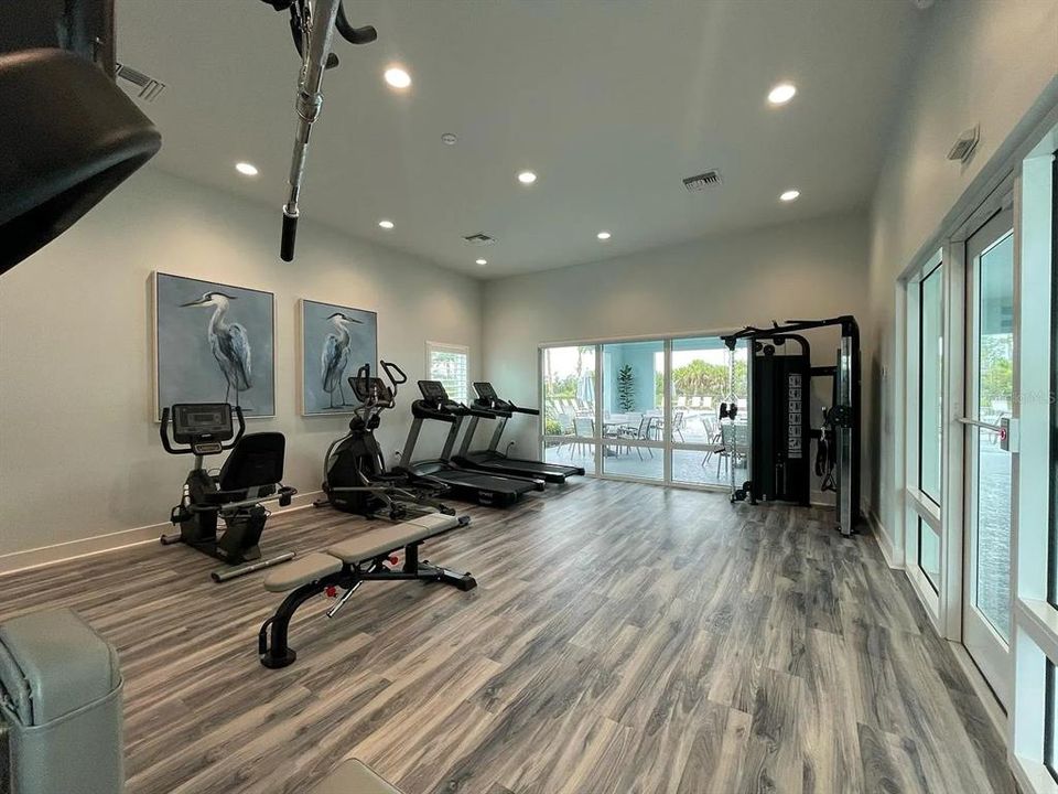 出租: $2,375 (4 贝兹, 3 浴室, 2035 平方英尺)