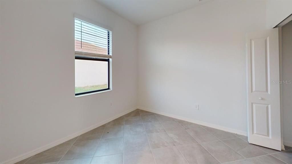 出租: $2,375 (4 贝兹, 3 浴室, 2035 平方英尺)