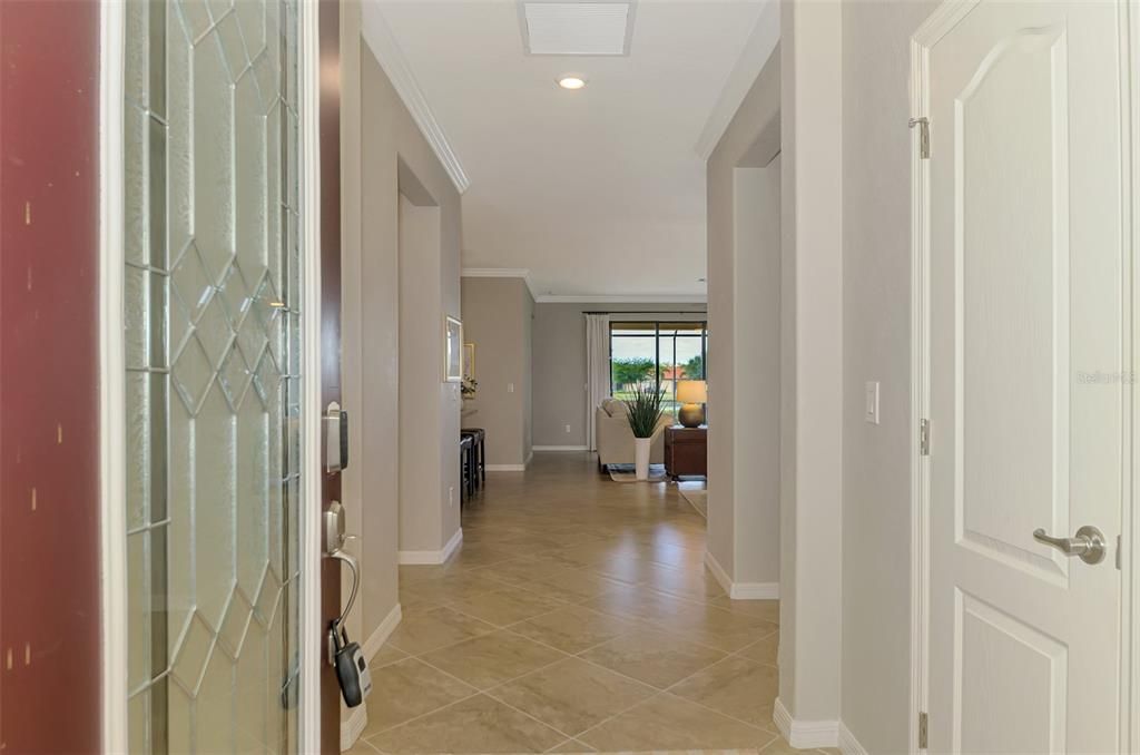 For Sale: $640,000 (3 beds, 3 baths, 1855 Square Feet)