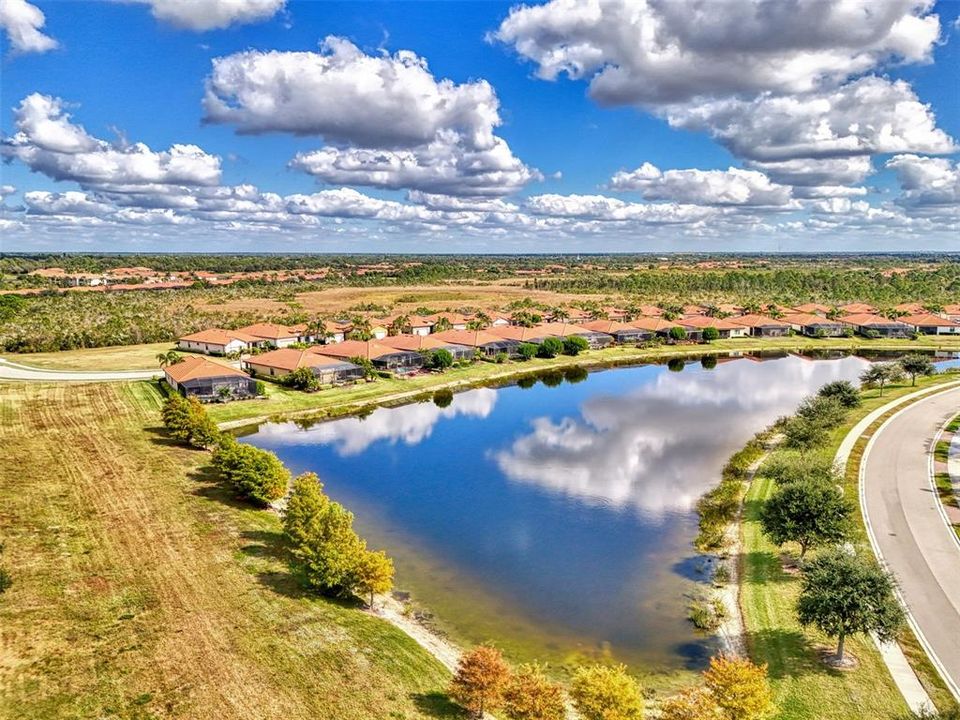 For Sale: $640,000 (3 beds, 3 baths, 1855 Square Feet)