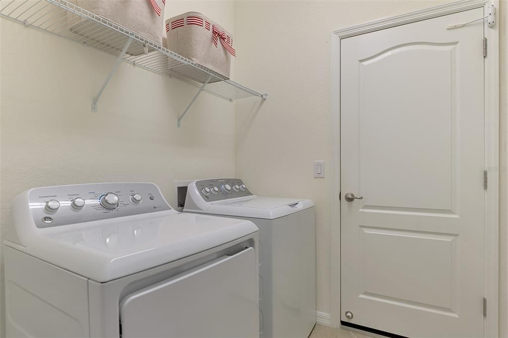 For Sale: $640,000 (3 beds, 3 baths, 1855 Square Feet)