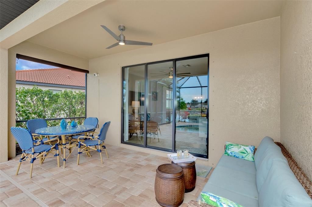 For Sale: $640,000 (3 beds, 3 baths, 1855 Square Feet)