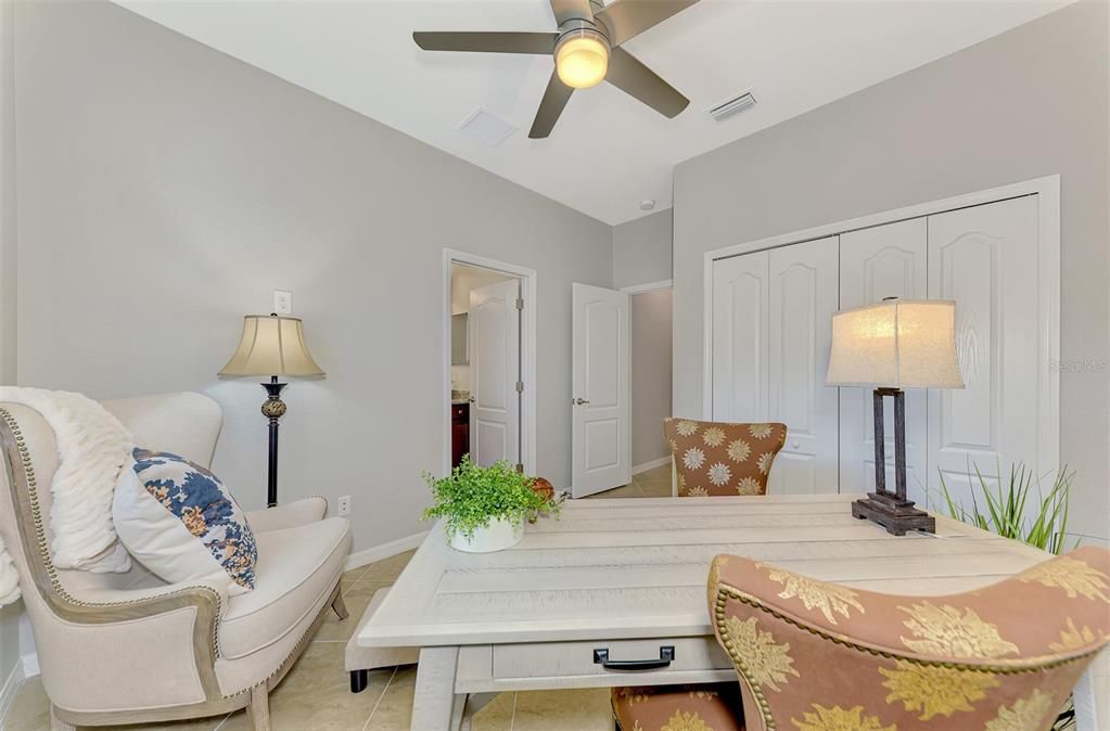 For Sale: $640,000 (3 beds, 3 baths, 1855 Square Feet)