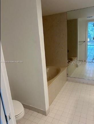 For Sale: $195,000 (1 beds, 2 baths, 950 Square Feet)