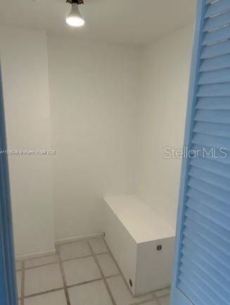 For Sale: $195,000 (1 beds, 2 baths, 950 Square Feet)