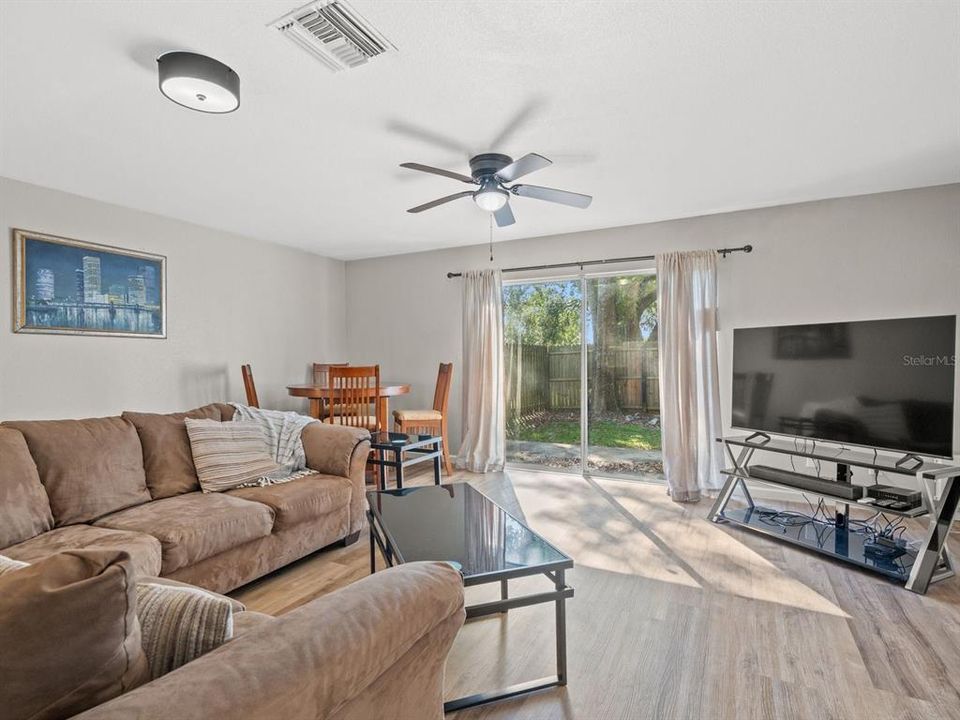 For Sale: $278,000 (3 beds, 2 baths, 1358 Square Feet)