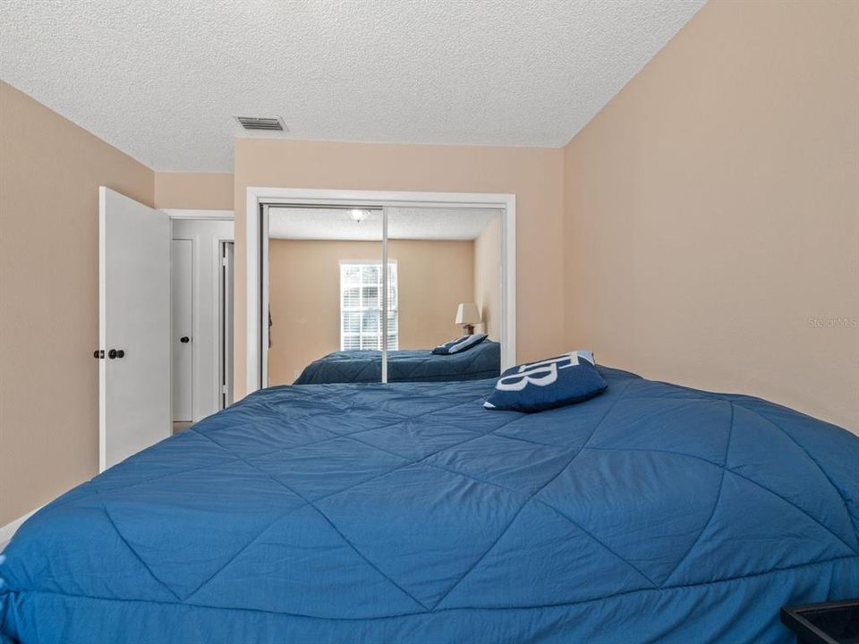 For Sale: $278,000 (3 beds, 2 baths, 1358 Square Feet)