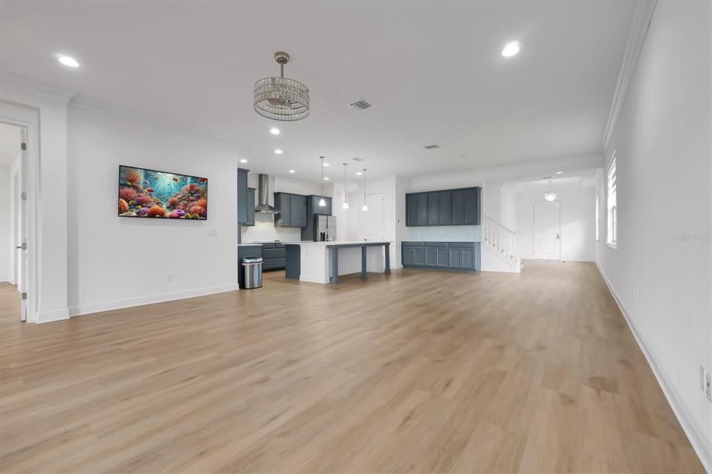 For Sale: $1,370,000 (5 beds, 5 baths, 4158 Square Feet)