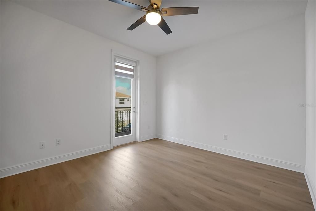 For Sale: $1,370,000 (5 beds, 5 baths, 4158 Square Feet)