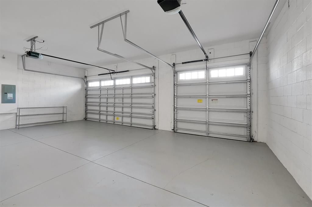 For Sale: $1,370,000 (5 beds, 5 baths, 4158 Square Feet)