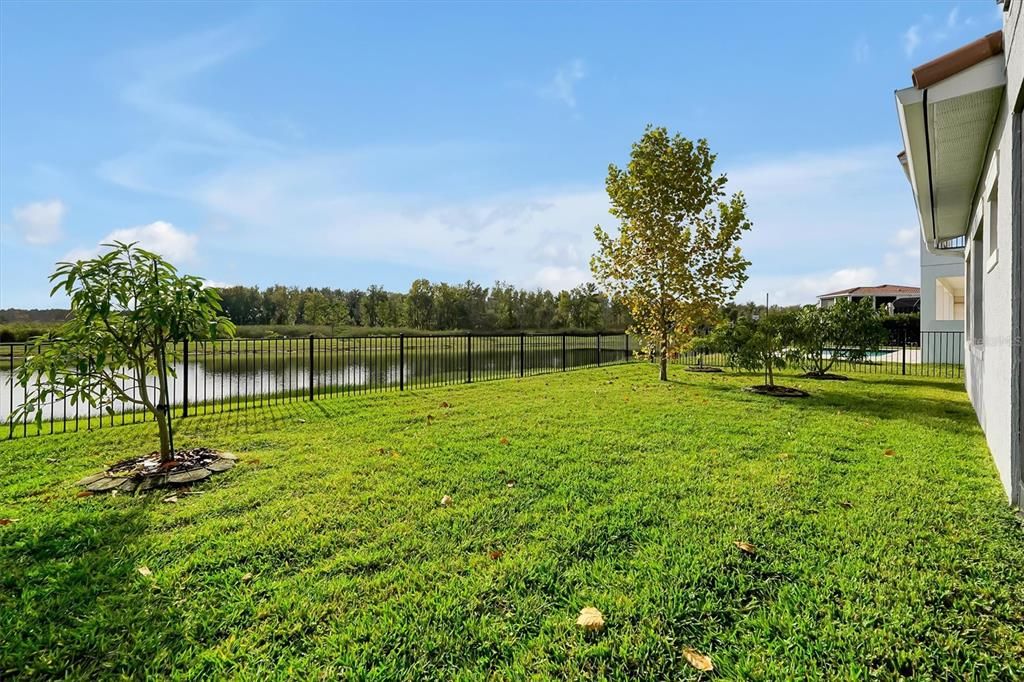 For Sale: $1,370,000 (5 beds, 5 baths, 4158 Square Feet)