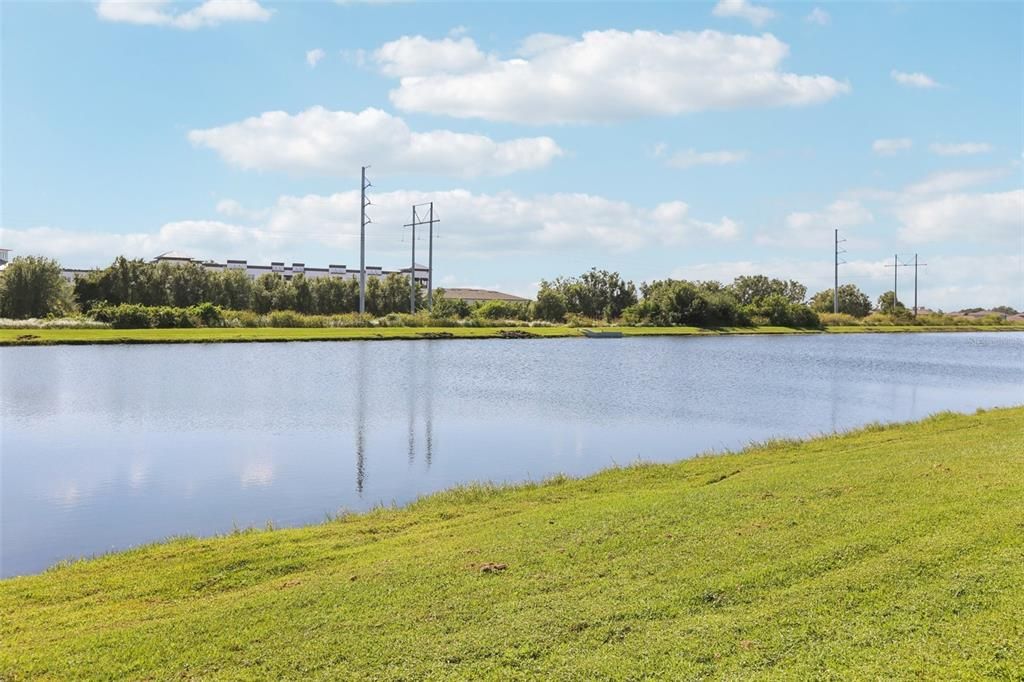 合同活跃: $359,900 (4 贝兹, 2 浴室, 1959 平方英尺)