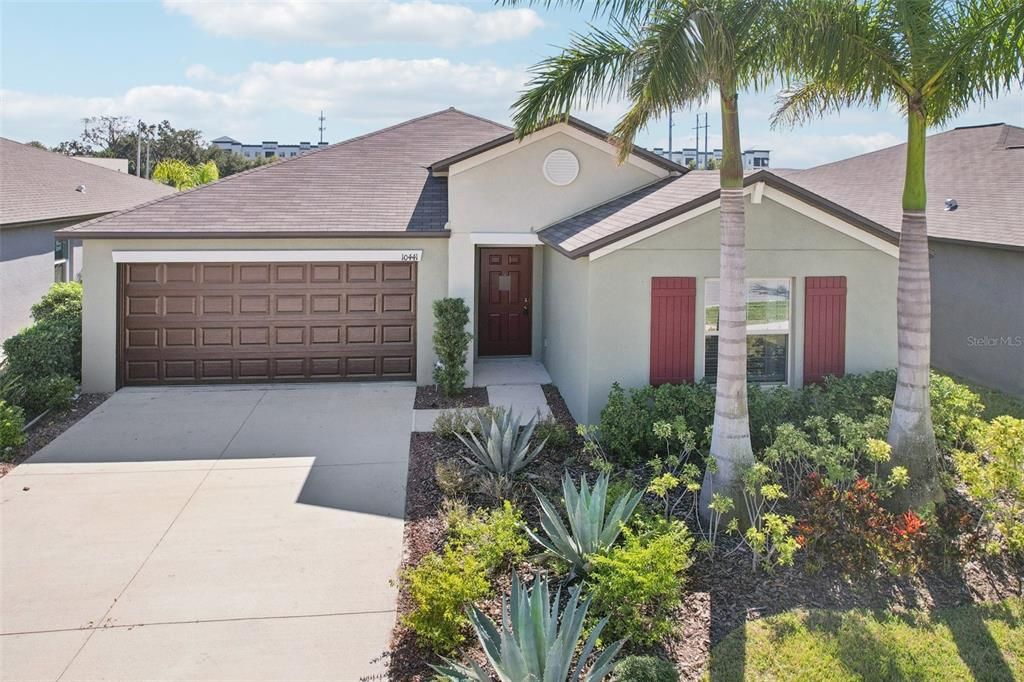 合同活跃: $359,900 (4 贝兹, 2 浴室, 1959 平方英尺)