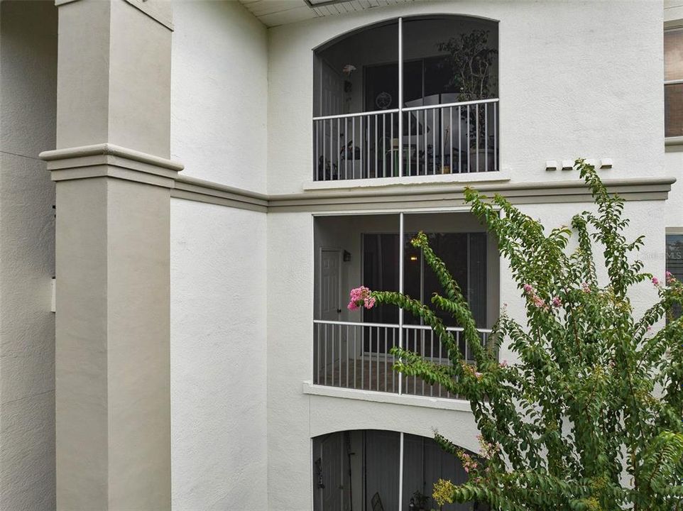 For Rent: $1,950 (2 beds, 1 baths, 848 Square Feet)