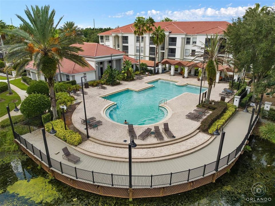 For Rent: $1,950 (2 beds, 1 baths, 848 Square Feet)