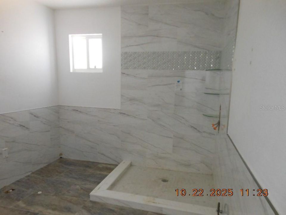 Active With Contract: $319,900 (3 beds, 2 baths, 1723 Square Feet)