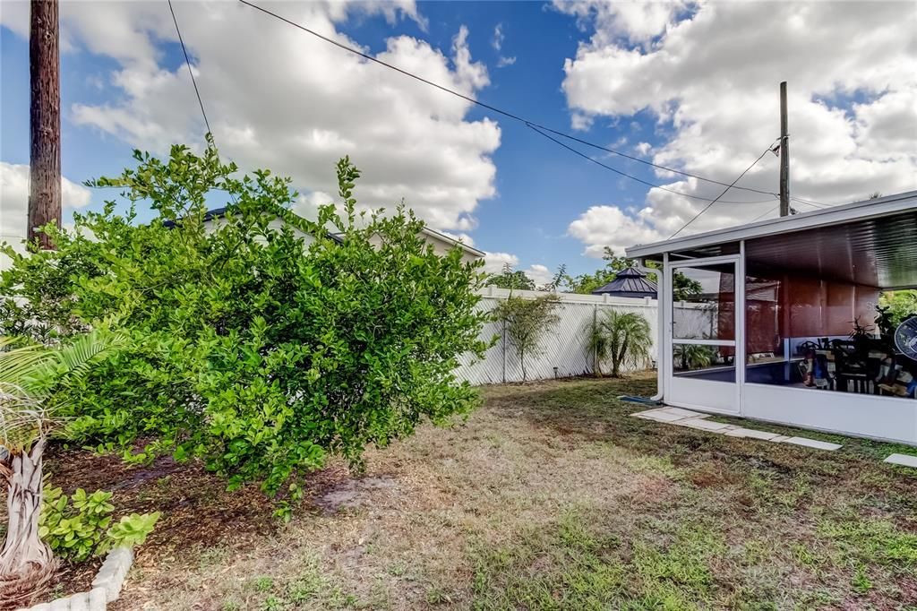 待售: $425,000 (3 贝兹, 2 浴室, 1680 平方英尺)