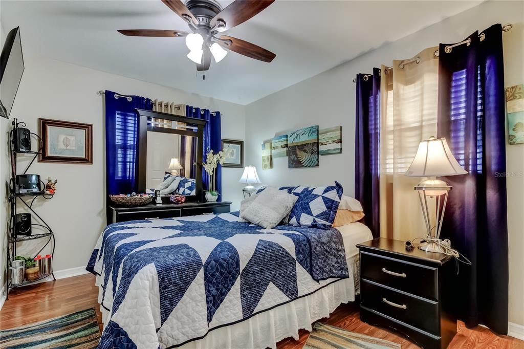 待售: $425,000 (3 贝兹, 2 浴室, 1680 平方英尺)