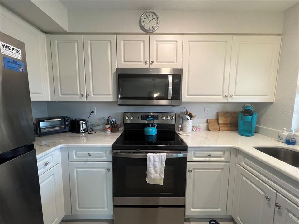 For Rent: $2,000 (3 beds, 2 baths, 1328 Square Feet)