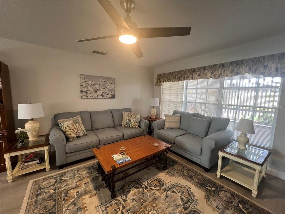 For Rent: $2,000 (3 beds, 2 baths, 1328 Square Feet)