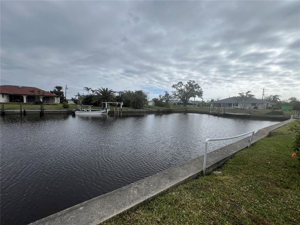 For Rent: $2,000 (3 beds, 2 baths, 1328 Square Feet)