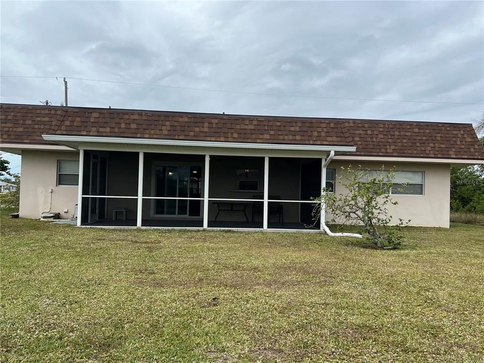 For Rent: $2,000 (3 beds, 2 baths, 1328 Square Feet)