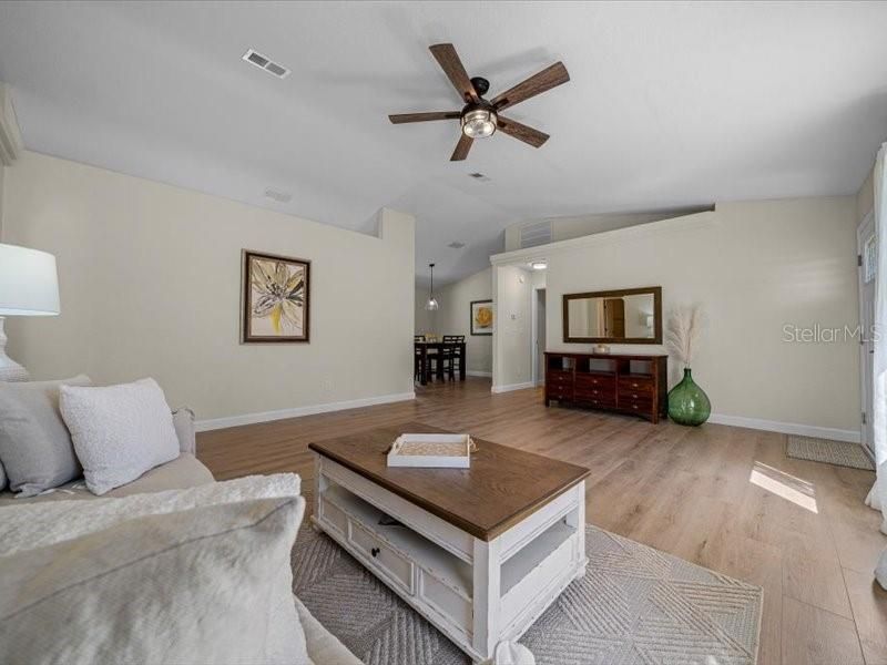 Active With Contract: $269,900 (4 beds, 2 baths, 1826 Square Feet)