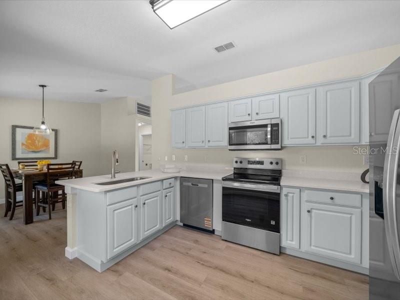 Active With Contract: $269,900 (4 beds, 2 baths, 1826 Square Feet)