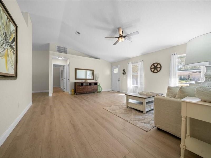 Active With Contract: $269,900 (4 beds, 2 baths, 1826 Square Feet)