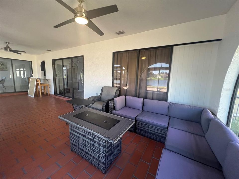 В аренду: $3,500 (3 спален, 2 ванн, 2211 Квадратных фут)