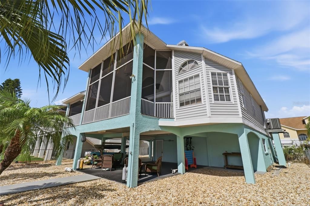 For Sale: $619,000 (3 beds, 3 baths, 1980 Square Feet)