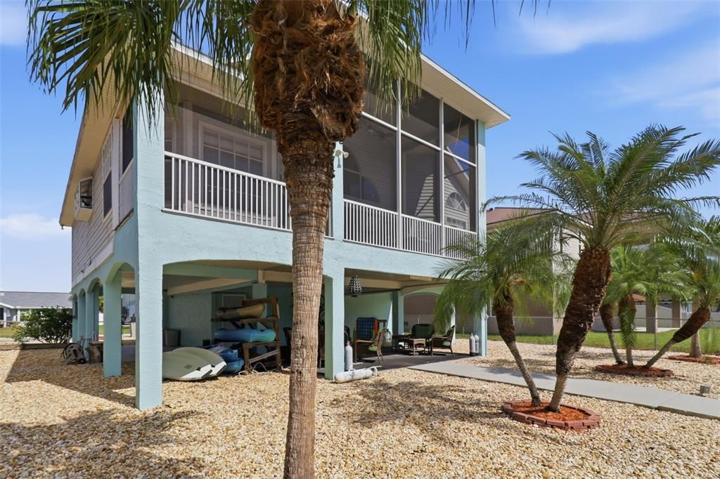 For Sale: $619,000 (3 beds, 3 baths, 1980 Square Feet)