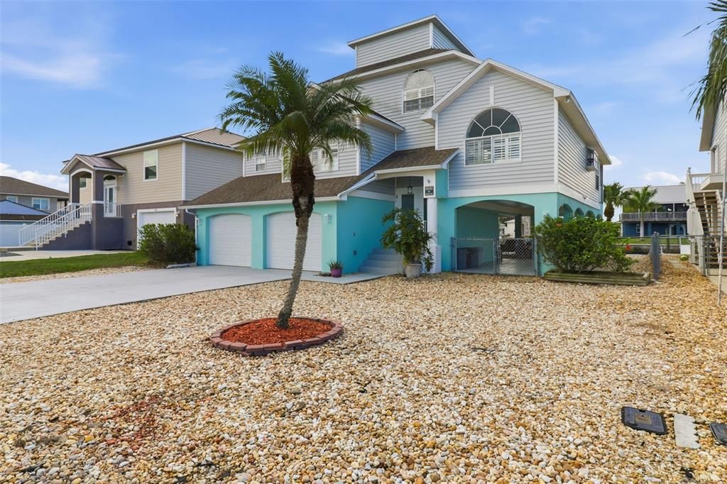 For Sale: $619,000 (3 beds, 3 baths, 1980 Square Feet)