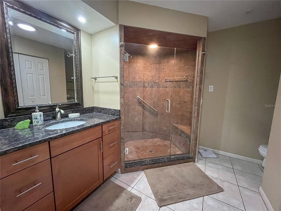 For Rent: $2,100 (3 beds, 2 baths, 1674 Square Feet)